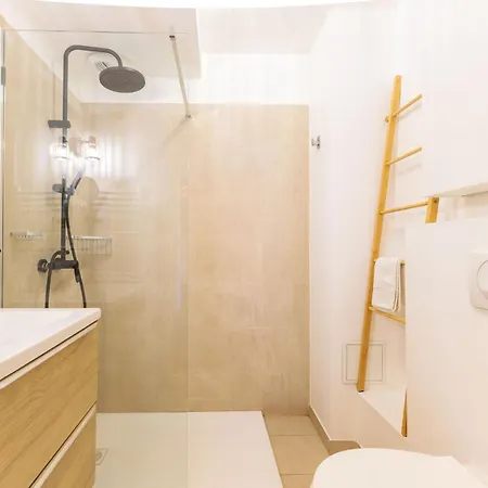 La Bleone By Halldis Apartmán